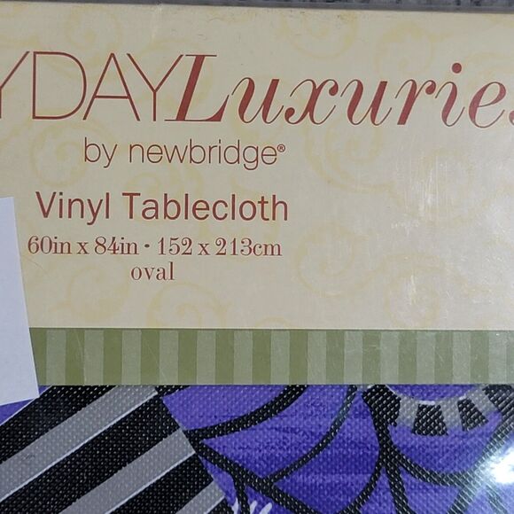 Halloween Party Decor 10 Piece Hanging Witch Hats Oval 60x84 Table Cloth - Picture 6 of 7